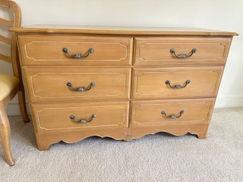 Ethan Allen Country French 6-drawer Dresser