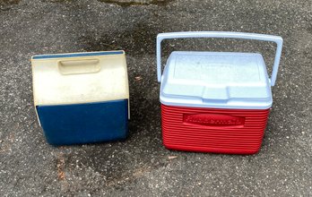 Personal Cooler  Pair - Blue Igloo - Red Rubbermaid