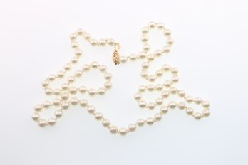 14k Clasp Pearl Necklace 24.5 Inches