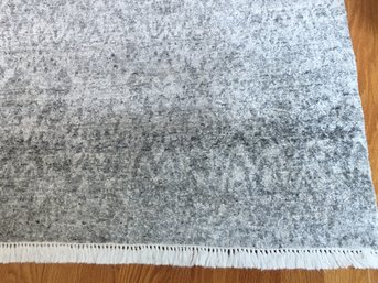 Very Large Ethan Allen Silver Grey / White Rug - Measures 102' X 146' Or 8-1/2 Feet X 12 Feet - Please Read