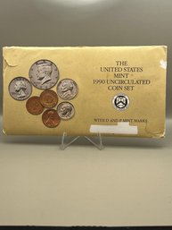 Beautiful Philadelphia And Denver United States Mint 1990 Uncirculated Coin Set