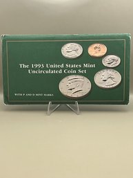 Beautiful Philadelphia And Denver United States Mint 1993 Uncirculated Coin Set