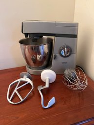 Kenwood Major Classic Kitchen Mixer KM800 With Bowl & Attachments