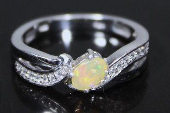 FINE STERLING SILVER OPAL RING SIZE 8