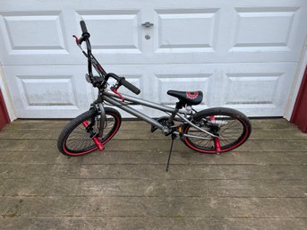 Razor Black Label Kids BMX Bike