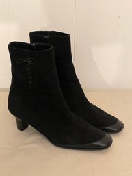 Ferragamo Lace Up Booties Size 6.5 Suede Leather Shoes