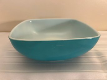 RARE  #025 2 1/2 Quart Pyrex Turquoise Bowl