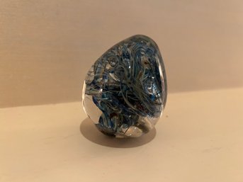 Paperweight (i)