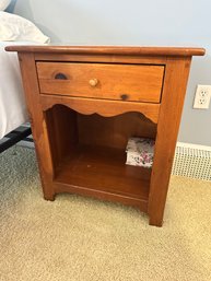 Ethan Allen Country Craftsman Single Drawer Nightstand