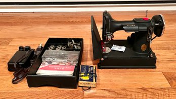 Vintage Singer Featherweight 221k With Original Case And Manual