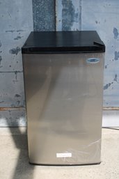 SPT 3.0 Cubic Foot Upright Freezer