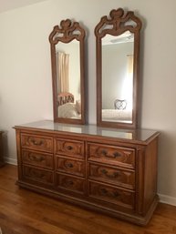 THOMASVILLE GLASS TOP DRESSER WITH MIRRORS