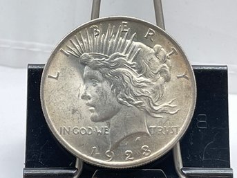 1923 Peace Silver Dollar In Nice Condition. (SD19)