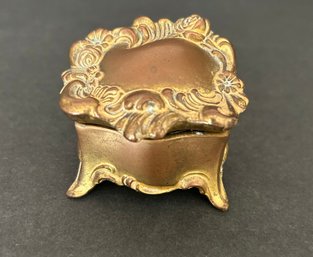 Antique Victorian Jennings Bros. Bridgeport, CT. Mini Casket Jewelry Box Footed 2.25' X 1.75' No Lining