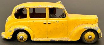 Vintage Dinky Toys Meccano Ltd - Diecast - Yellow Austin Taxi Car - England - 3 5/8 X 1 3/8 X 1 14 H