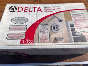 Delta Universal Faucet For Tub/Shower