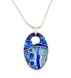 Beautiful Sterling Silver Blue Art Deco Ornate Pendant Necklace