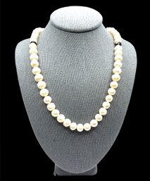 Vintage Pearl Style Beaded Necklace With Heart Pendant