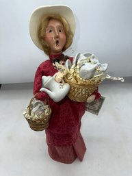 Byers Choice Carolers ~ Ceramic Lady ~ 2000