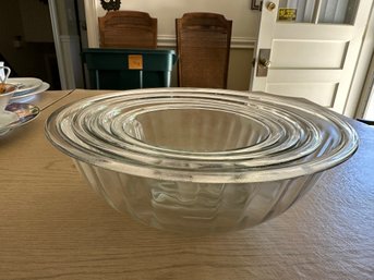 Set Of Vintage Pyrex Mixing Bowls