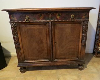 A Vintage 1920s Side Board Server With Design By The Phoenix Furniture Co.