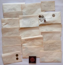 International Currency: 18 Envelopes Each With A Few Coins & Queen Elizabeth Coin