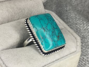 Fabulous Large Sterling Silver / 925 Cocktail Ring With Polished New Mexico Turquoise - Very Pretty Ring