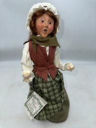 Byers Choice Carolers ~ Woman With Open Arms ~ 2001
