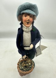 Vintage Byers Choice Carolers ~ Man With Basket ~ 1992