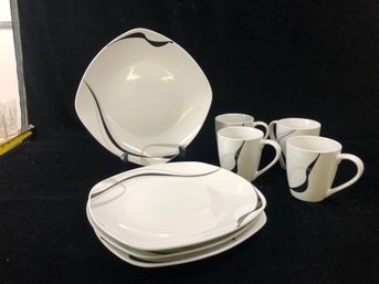 Plates And Coffee Mugs - Set Of 4