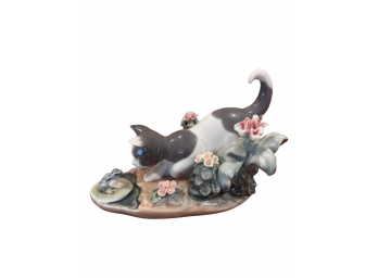 Lladro Kitty With Frog And Flowers-confrontation- 1442-glossy