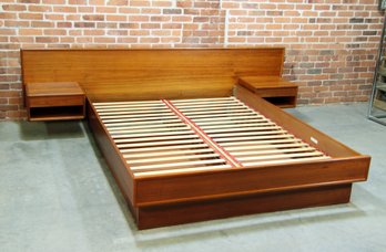 Danish Modern Teak Floating Queen Size Bed With Nightstands