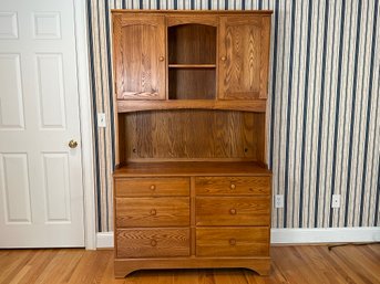 Quality Chest Of Drawers & Hutch Top In Solid Oak, Moosehead Of Maine