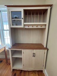 A PAINTED CONTEMPORARY KITCHEN CUPBOARD