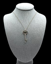 Vintage Italian Sterling Silver Chain With Peridot Color Stone Key Pendant