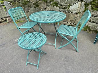 Green Patio Set