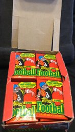 1990 Topps Football Wax Box With 34 Sealed Packs - M