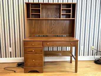 Quality Student Desk & Hutch Top In Solid Oak, Moosehead Of Maine