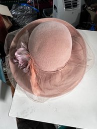 Women's Vintage Brimmed Hat