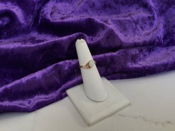 14k Gold Opal Ring Size 7     2.86 Grams