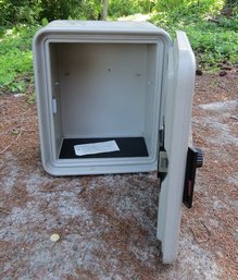 Sentry Fire Proof Document Safe W/Combination