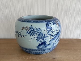 LARGE BLUE AND WHITE CHINESE CERAMIC PLANTER