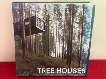 TREE HOUSES BOOK