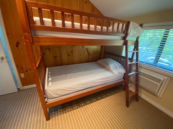 Wood Bunk Bed 78x41x67in Two Single Mattresses