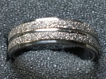 Estate Jewelry Ring 1 - Silver Dust Band Style Ring - Size 9