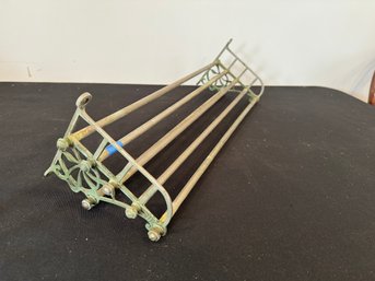 ANTIQUE METAL RACK