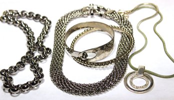 Lot Five Pieces Contemporary Silver Tone Jewelry Necklaces Bangle Bracelets