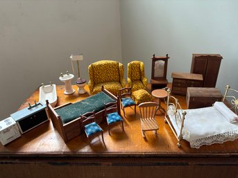 Mixed Lot Of Dollhouse Furniture