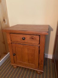 Set Of Broyhill Attic Heirlooms Rustic Oak Wood Night Stands 22x16x26in Single Drawer With Cabinet Below