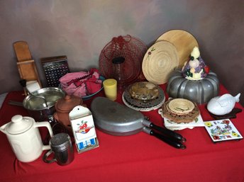 Vintage Kitchen Lot